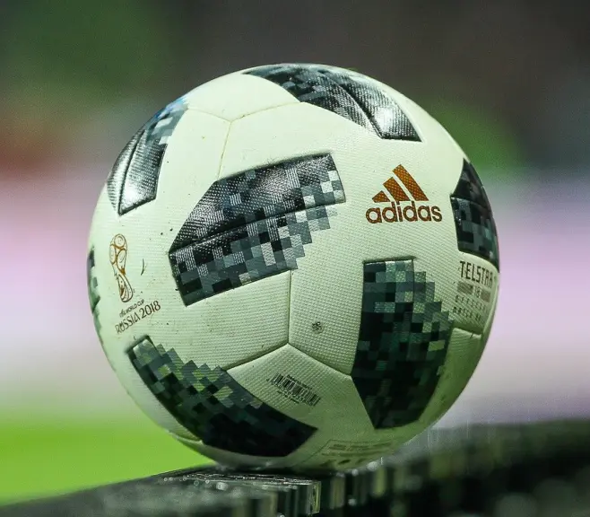 Il pallone del Mondiale interagirà con lo smartphone