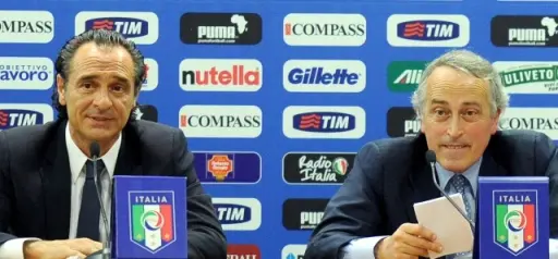 Cesare Prandelli e Giancarlo Abete si dimettono