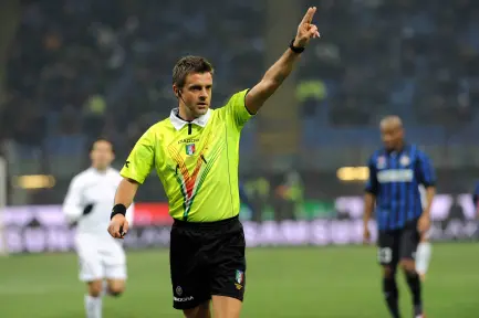 Gli arbitri per il Mondiale di calcio